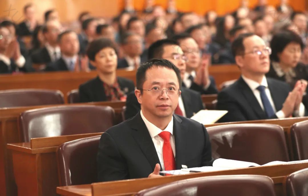 周鸿祎:不拥抱AI的公司,员工会被淘汰