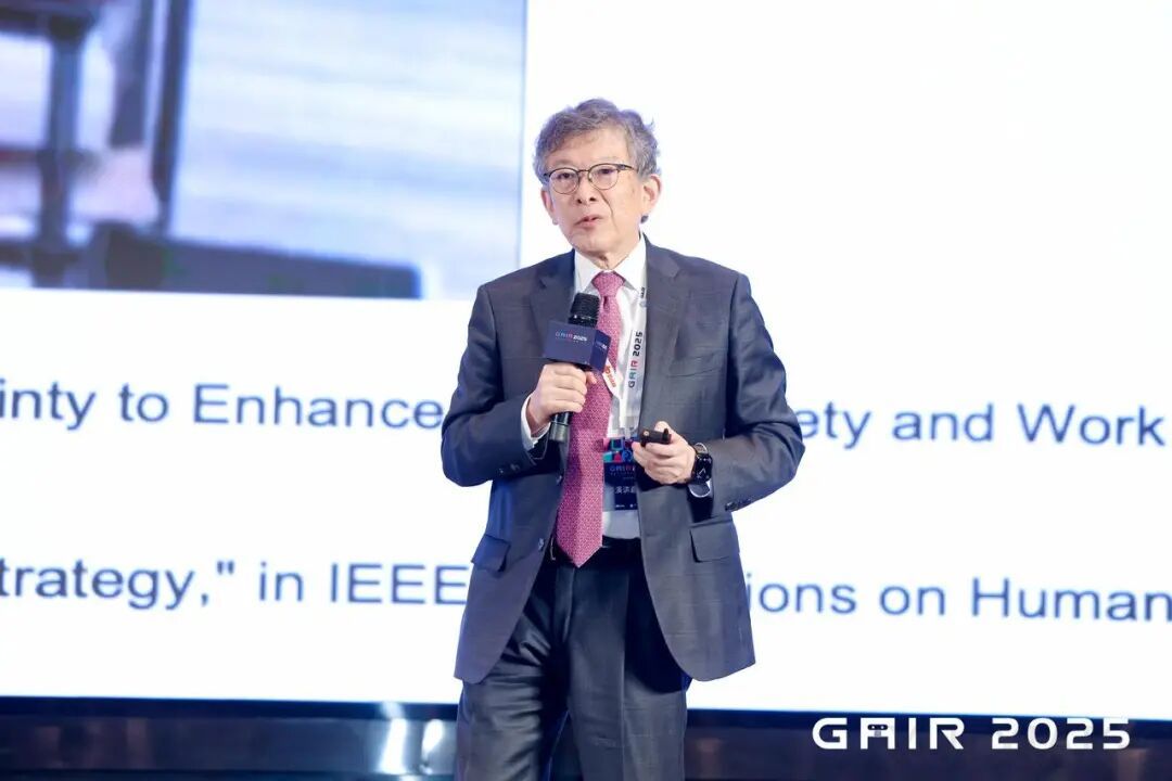 赛马会「软性材料应用机器人」创科实验室总监小菅一弘：如何借助 AI 机器人变革服装生产流程？丨GAIR 2025