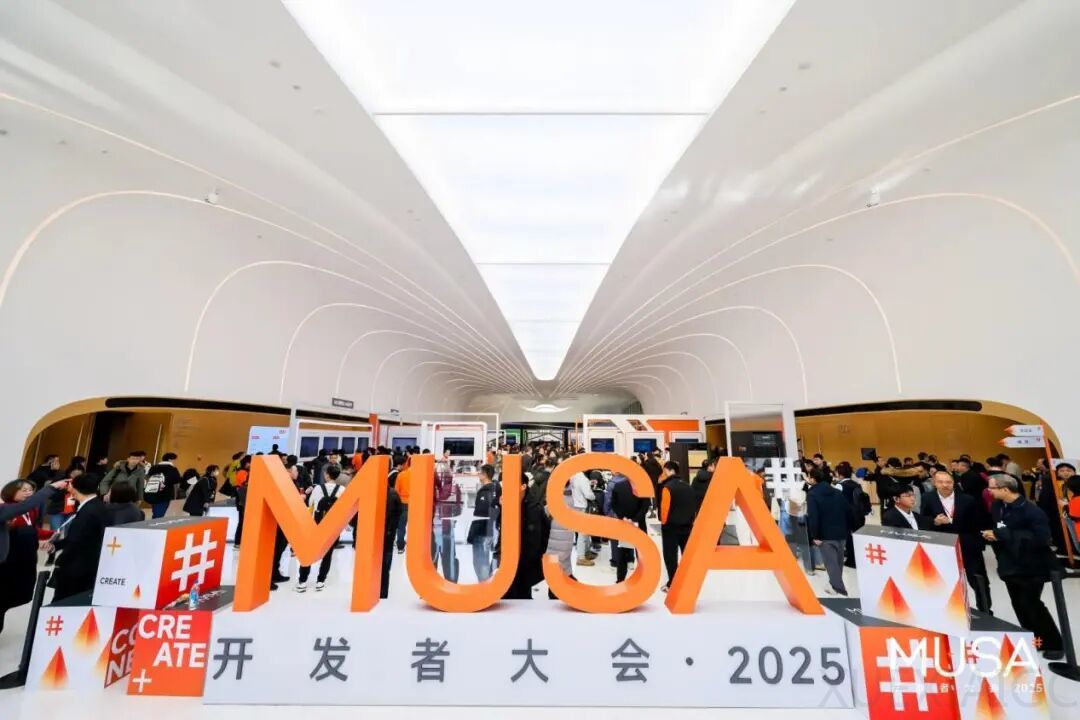 摩尔线程：五年“长考”，筑起全功能算力的硬核长城