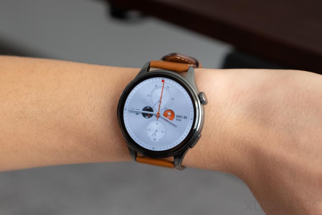 小米 Xiaomi Watch 5 体验：全智能手表，「智能」在哪？