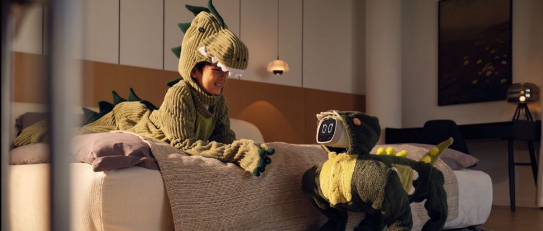 免遥控，陪你出门徒步、买菜、逛街的机器狗出现了！9988元抢爆