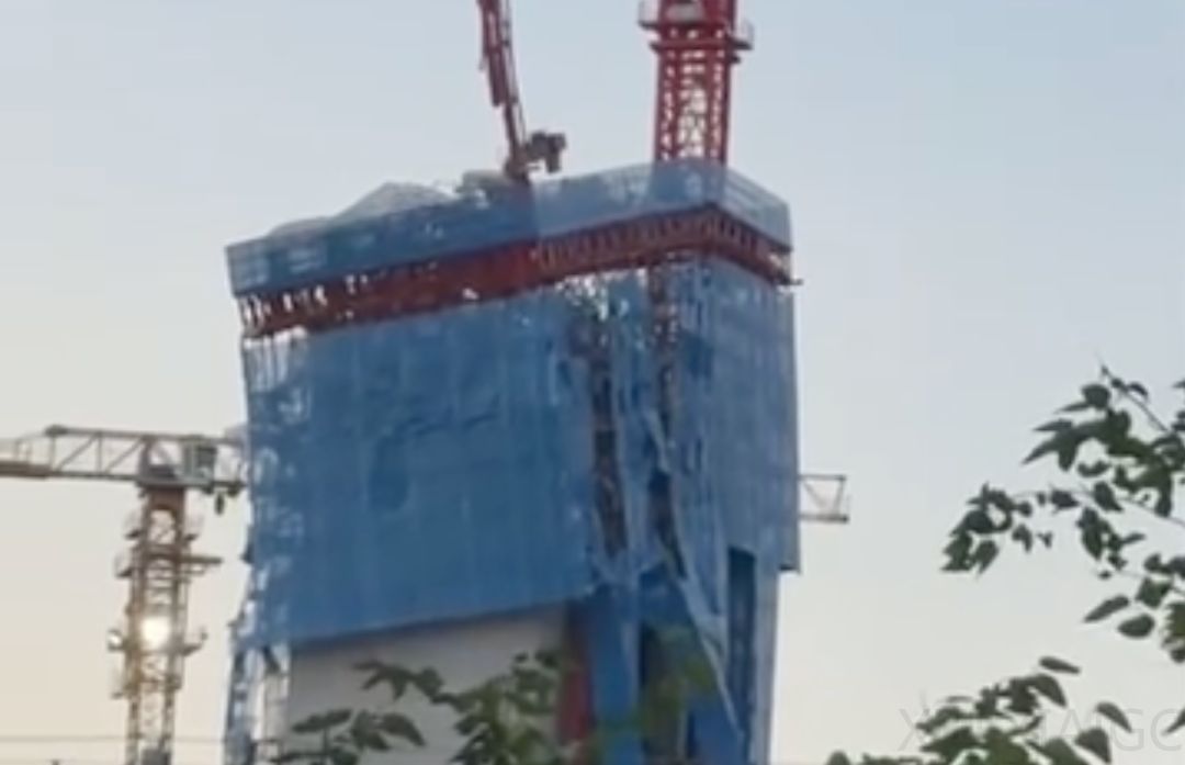 京东上海总部大楼「歪」了？最新通报：涉事工地已停工；话费直接扣？三大运营商齐发Token服务；卢伟冰：下半年不少国产旗舰手机将超万元