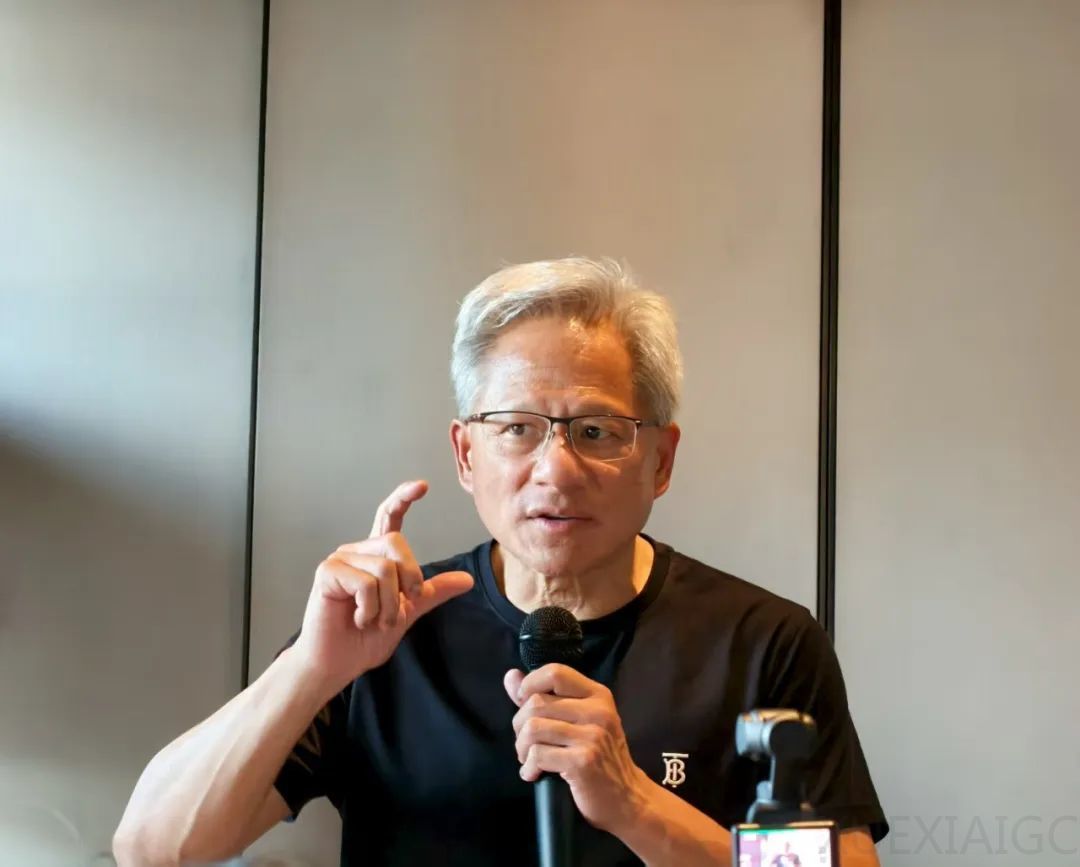 黄仁勋:财务自由 30 年后,我没有梦想