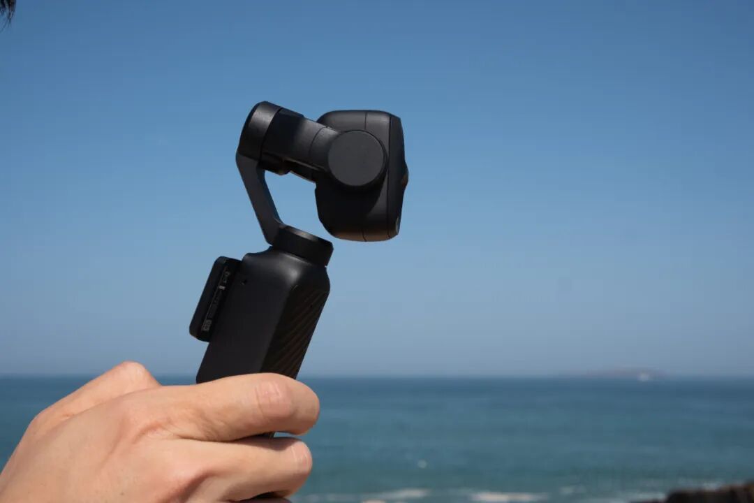 OSMO Pocket 4P，是大疆自己打响的「云台相机下半场」第一枪