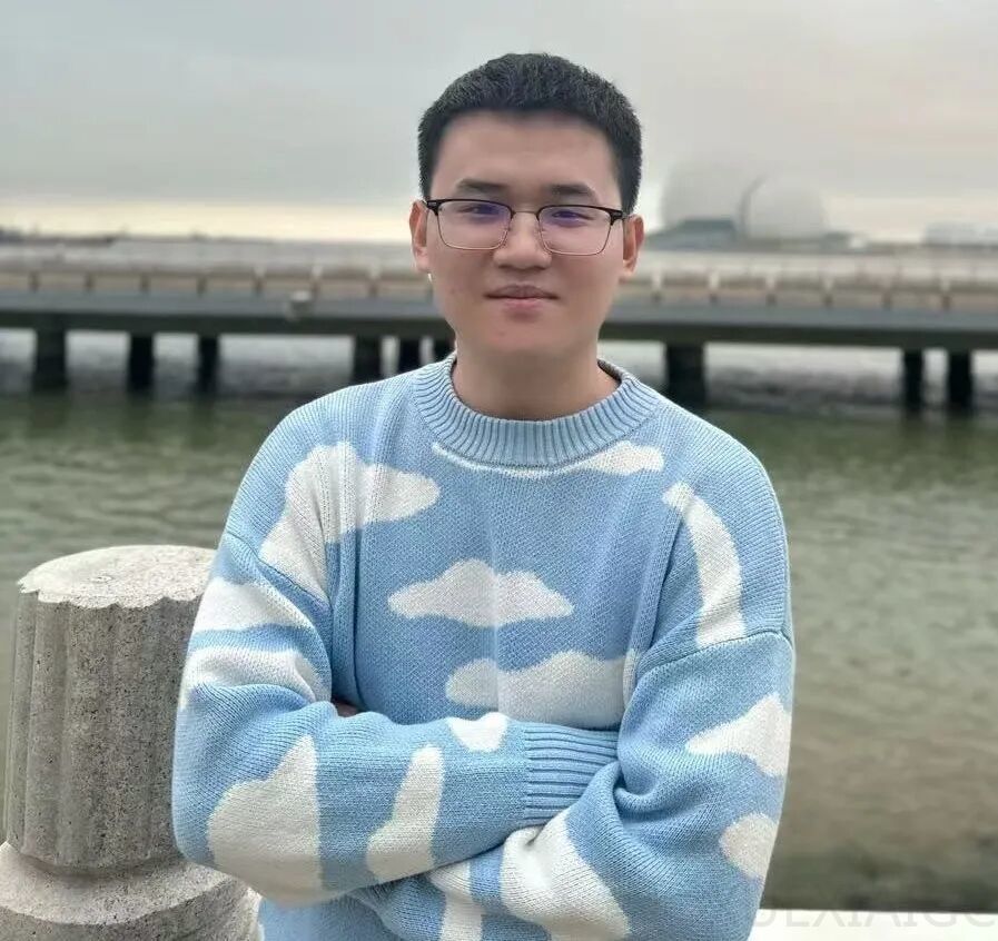 郭达雅加入巨头背后：顶尖AI人才为何向大厂「回流」？