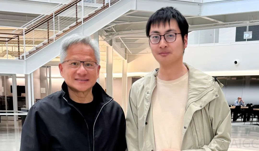 硅谷大厂“杀疯了”!华人AI大牛被疯狂挖角,黄仁勋买下清华“天才少年”公司