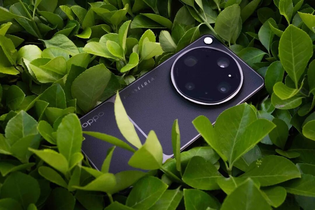 OPPO Find X9 Ultra 影像体验：方寸之间的哈苏与 10 倍「望远镜」