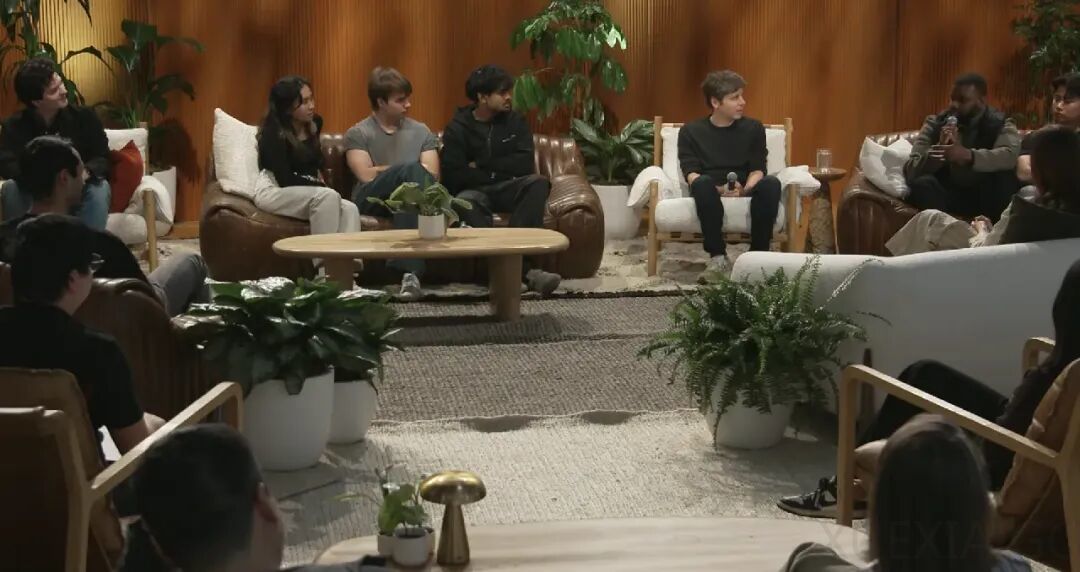 Altman承认“搞砸了”！曝 GPT-5.2 牺牲写作换顶级编程，明年成本降 100 倍，实锤Agent 已能永久干活