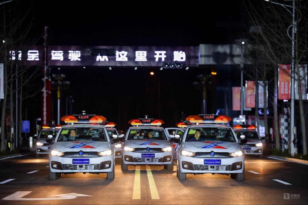 AI 上车，教练下车？驾校这门老生意变天了