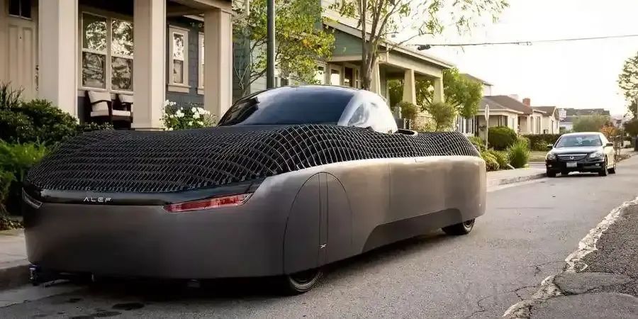 5分钟上手,无照就能飞:91万「空中F1」已经排到了2027