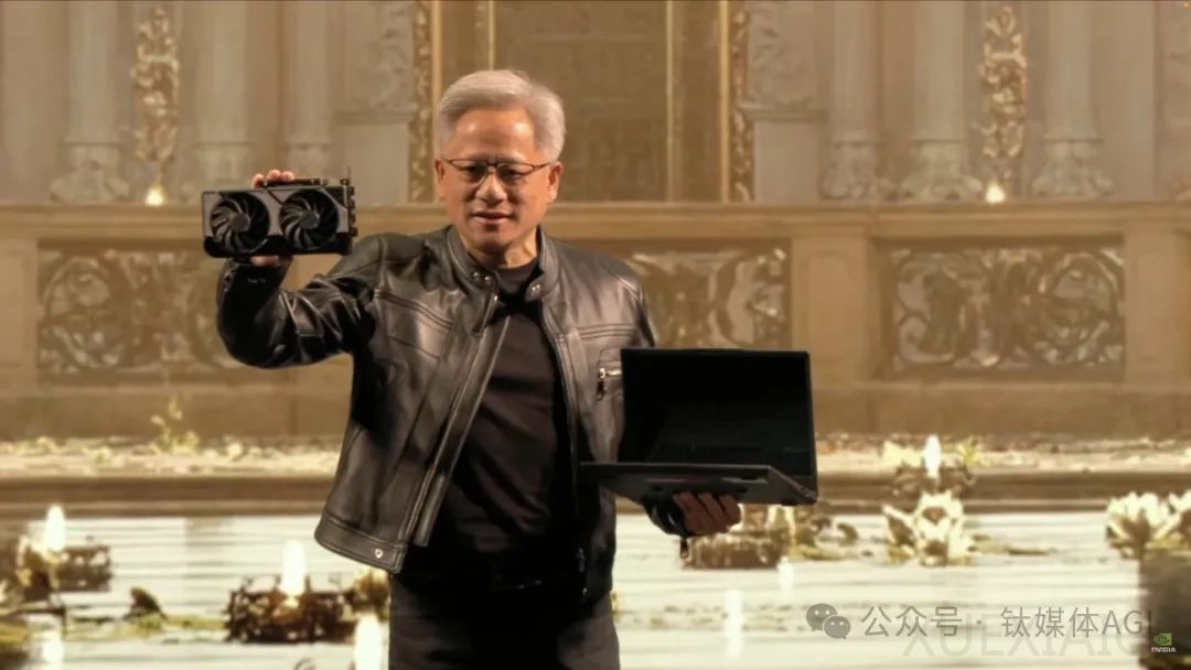 “核弹”级升级!英伟达最强GB300 AI工厂性能提升5000%,黄仁勋:AI算力每10年提高100万倍