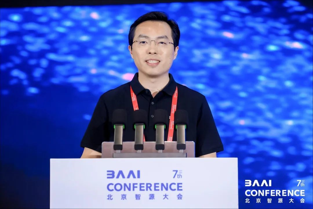 超6.4亿次下载!智源发布具身大脑等五大新技术,王仲远:具身智能的淘汰赛还没开始