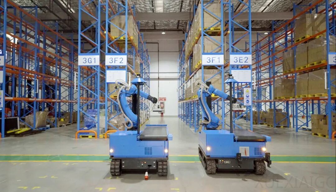 追捧人形机器人的资本，为什么看不见能赚钱的装卸具身智能？